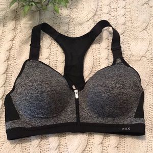36B Victoria’s Secret sports bra